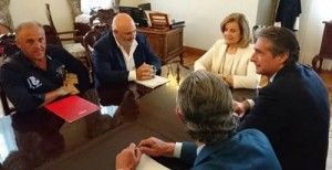 CSL se reune con la Ministra de Empleo para informar sobre el proceso sobre el adelanto edad jubilación policias (julio 2016) Fernando Dou, secretario de APL junto a la ministra en la reunión sobre el adelanto de la edad de jubilación